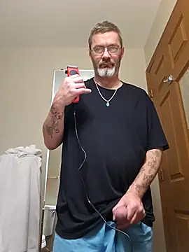 Snapshot of tileguyyy chatting on 11/30/25, 01:17 tileguyyy online show from 11/30/25, 01:17