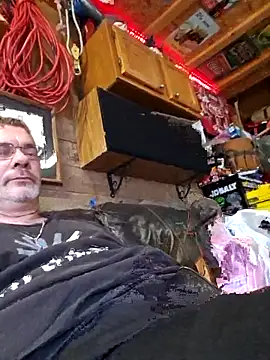 Snapshot of tileguyyy chatting on 09/12/25, 06:07 tileguyyy online show from 09/12/25, 06:07