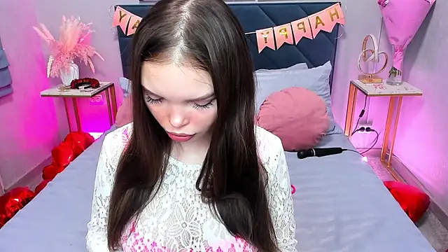 Curvy Dynamite  online show from 03/05/26, 01:13