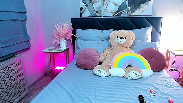 Curvy Dynamite  online show from 09/29/25, 01:23