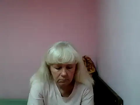 Snapshot of sakura_blonde chatting on 03/03/25, 06:24 sakura blonde online show from 03/03/25, 06:24
