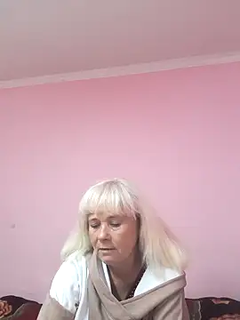 Snapshot of sakura_blonde chatting on 09/25/25, 06:47 sakura blonde online show from 09/25/25, 06:47