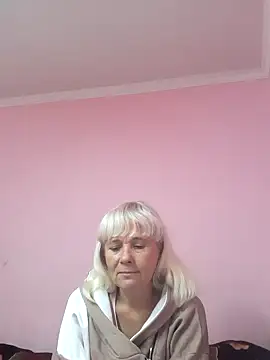 Snapshot of sakura_blonde chatting on 09/24/25, 06:36 sakura blonde online show from 09/24/25, 06:36