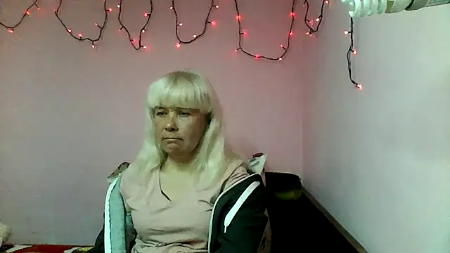 sakura blonde online show from 03/12/26, 10:25