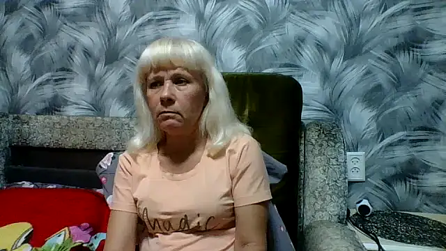 sakura blonde online show from 10/25/25, 05:02