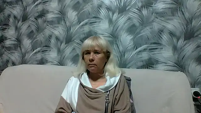 Snapshot of sakura_blonde chatting on 09/30/25, 05:35 sakura blonde online show from 09/30/25, 05:35