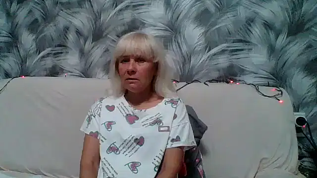 Snapshot of sakura_blonde chatting on 10/03/25, 09:44 sakura blonde online show from 10/03/25, 09:44
