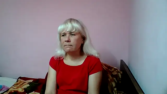 sakura blonde online show from 11/26/25, 10:10