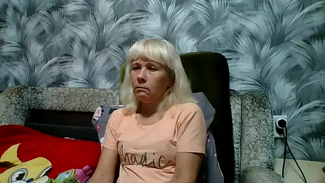 sakura blonde online show from 10/31/25, 06:10