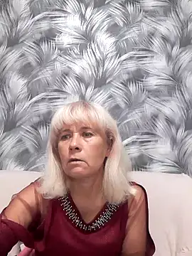 Snapshot of sakura_blonde chatting on 09/29/25, 10:33 sakura blonde online show from 09/29/25, 10:33