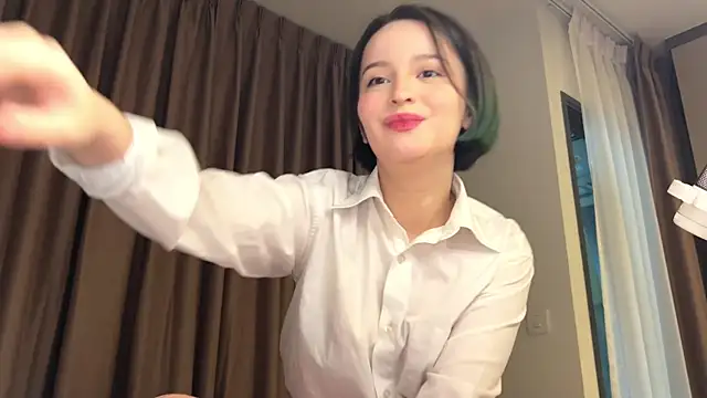 bumble bee online show from 01/10/26, 12:06