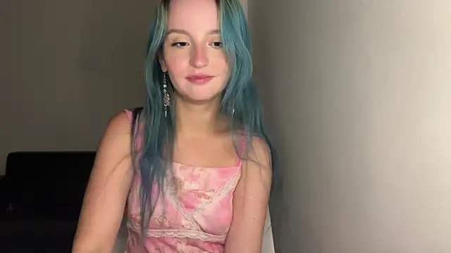 bumble bee online show from 03/03/25, 04:15