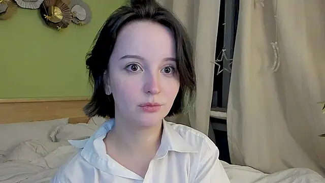 bumble bee online show from 02/21/26, 05:59