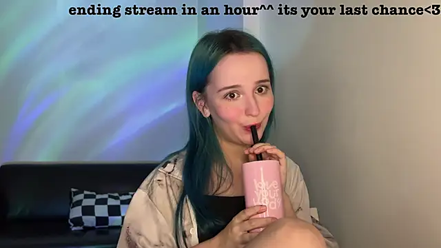 bumble bee online show from 12/28/24, 04:30