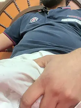 Snapshot of Arsh_Loves_Luv chatting on 12/20/24, 06:40 Arsh Loves Luv online show from 12/20/24, 06:40