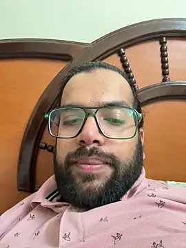 Snapshot of Arsh_Loves_Luv chatting on 02/11/25, 07:27 Arsh Loves Luv online show from 02/11/25, 07:27