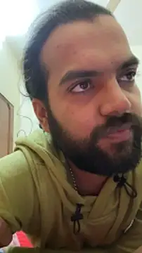 Snapshot of Arsh_Loves_Luv chatting on 12/20/24, 10:27 Arsh Loves Luv online show from 12/20/24, 10:27