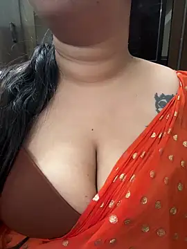 Snapshot of Akhi_Akshaya chatting on 01/06/25, 08:50 Akhi Akshaya online show from 01/06/25, 08:50