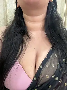 Snapshot of Akhi_Akshaya chatting on 01/25/25, 12:06 Akhi Akshaya online show from 01/25/25, 12:06