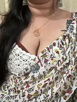 Snapshot of Akhi_Akshaya chatting on 02/08/25, 09:36 Akhi Akshaya online show from 02/08/25, 09:36