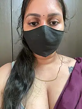 Snapshot of Akhi_Akshaya chatting on 02/23/25, 06:38 Akhi Akshaya online show from 02/23/25, 06:38