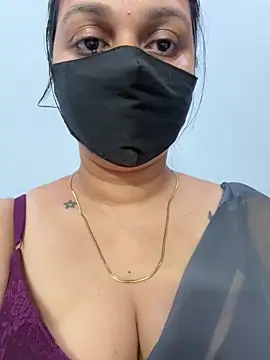 Snapshot of Akhi_Akshaya chatting on 02/20/25, 05:09 Akhi Akshaya online show from 02/20/25, 05:09