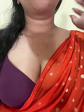 Snapshot of Akhi_Akshaya chatting on 01/24/25, 07:19 Akhi Akshaya online show from 01/24/25, 07:19