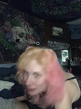 Snapshot of EroticKityii chatting on 06/16/26, 07:19 EroticKityii online show from 06/16/26, 07:19