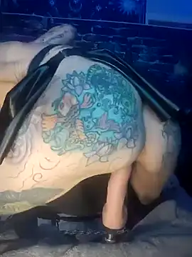 MommyMisfit online show from 11/26/25, 01:16