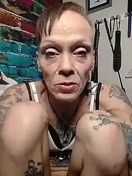 MommyMisfit online show from 11/13/25, 03:10