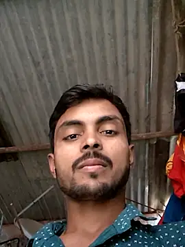 Suraj223kumar online show from 09/15/25, 04:02