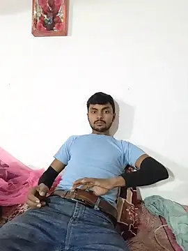 Suraj223kumar online show from 12/21/25, 04:08