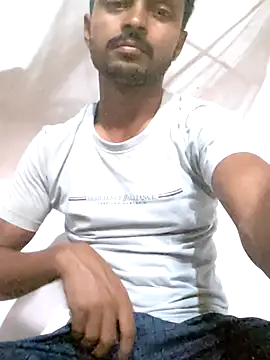 Suraj223kumar online show from 05/19/26, 10:33