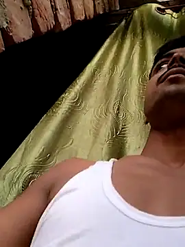 Suraj223kumar online show from 10/09/25, 12:55