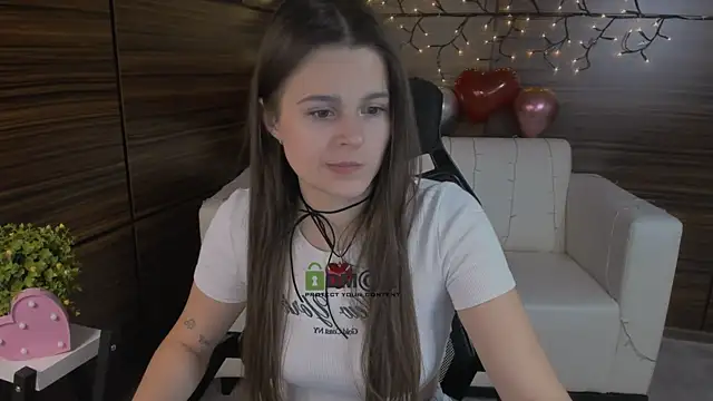 Snapshot of berry_alma chatting on 02/26/25, 11:52 berry alma online show from 02/26/25, 11:52