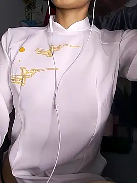 Lucy limon online show from 04/15/26, 02:50