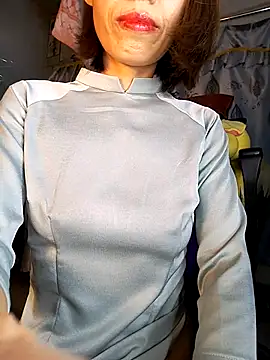 Lucy limon online show from 12/17/25, 07:19