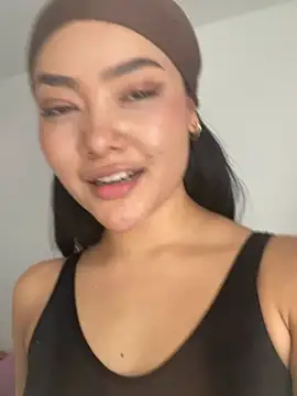 Just valen online show from 07/24/26, 10:17
