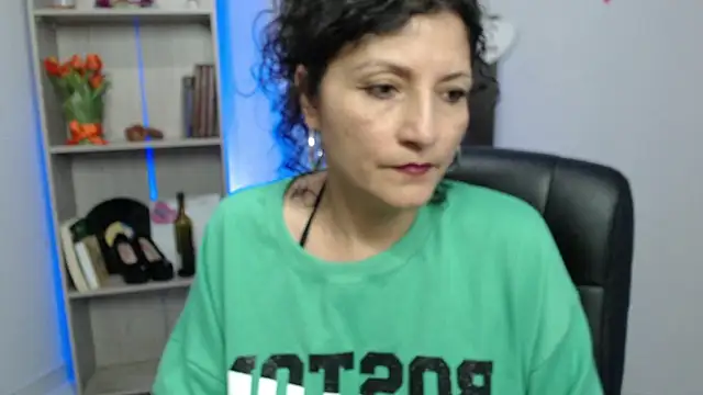 Snapshot of arianna_ros3 chatting on 03/04/25, 06:50 arianna ros3 online show from 03/04/25, 06:50