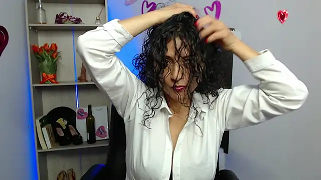Snapshot of arianna_ros3 chatting on 03/03/25, 06:24 arianna ros3 online show from 03/03/25, 06:24