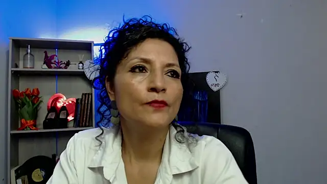 Snapshot of arianna_ros3 chatting on 03/15/25, 05:15 arianna ros3 online show from 03/15/25, 05:15