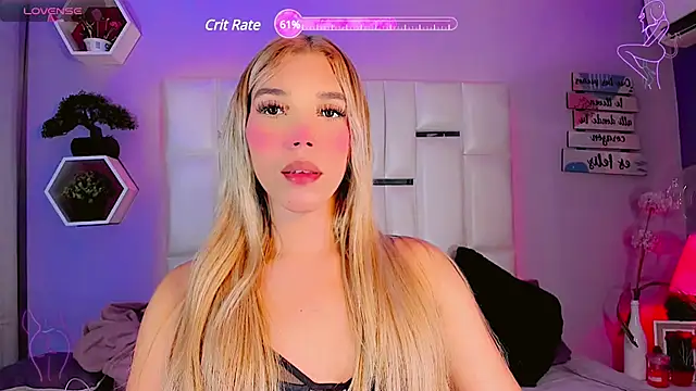 Snapshot of Aileen_18 chatting on 01/01/25, 12:00 Aileen 18 online show from 01/01/25, 12:00