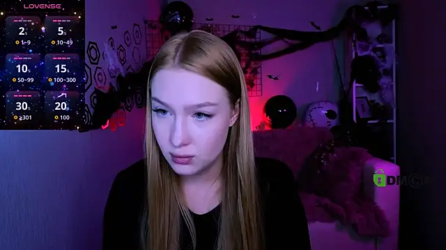 playful sophie online show from 10/22/25, 01:32