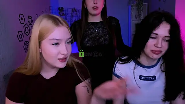 playful sophie online show from 04/26/26, 07:22