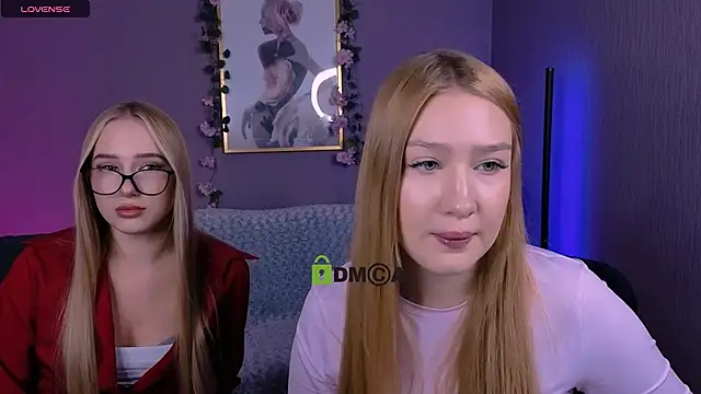 playful sophie online show from 12/21/25, 08:42