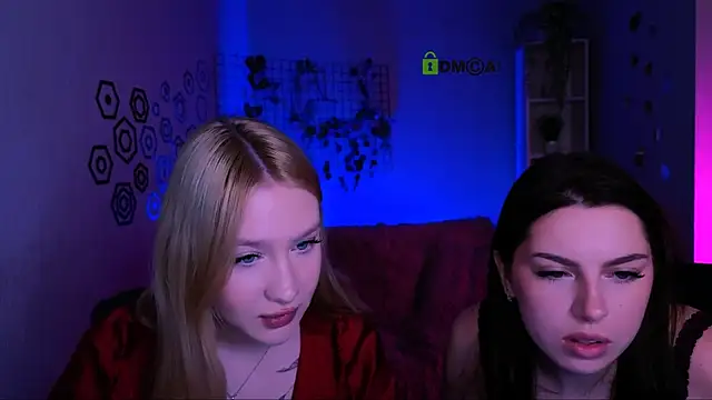 playful sophie online show from 04/17/26, 08:00