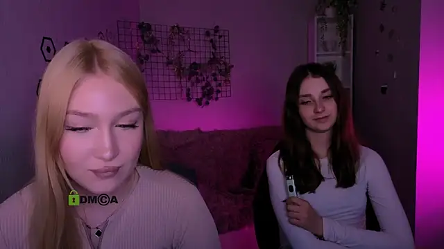 playful sophie online show from 04/07/26, 07:48