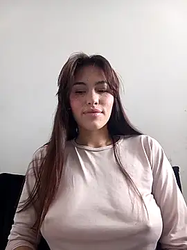 eriika deep  online show from 10/18/25, 05:04