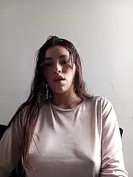 eriika deep  online show from 11/29/25, 05:35