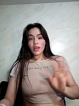 eriika deep  online show from 04/19/26, 03:29